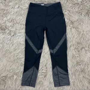 Avía workout Capri leggings  